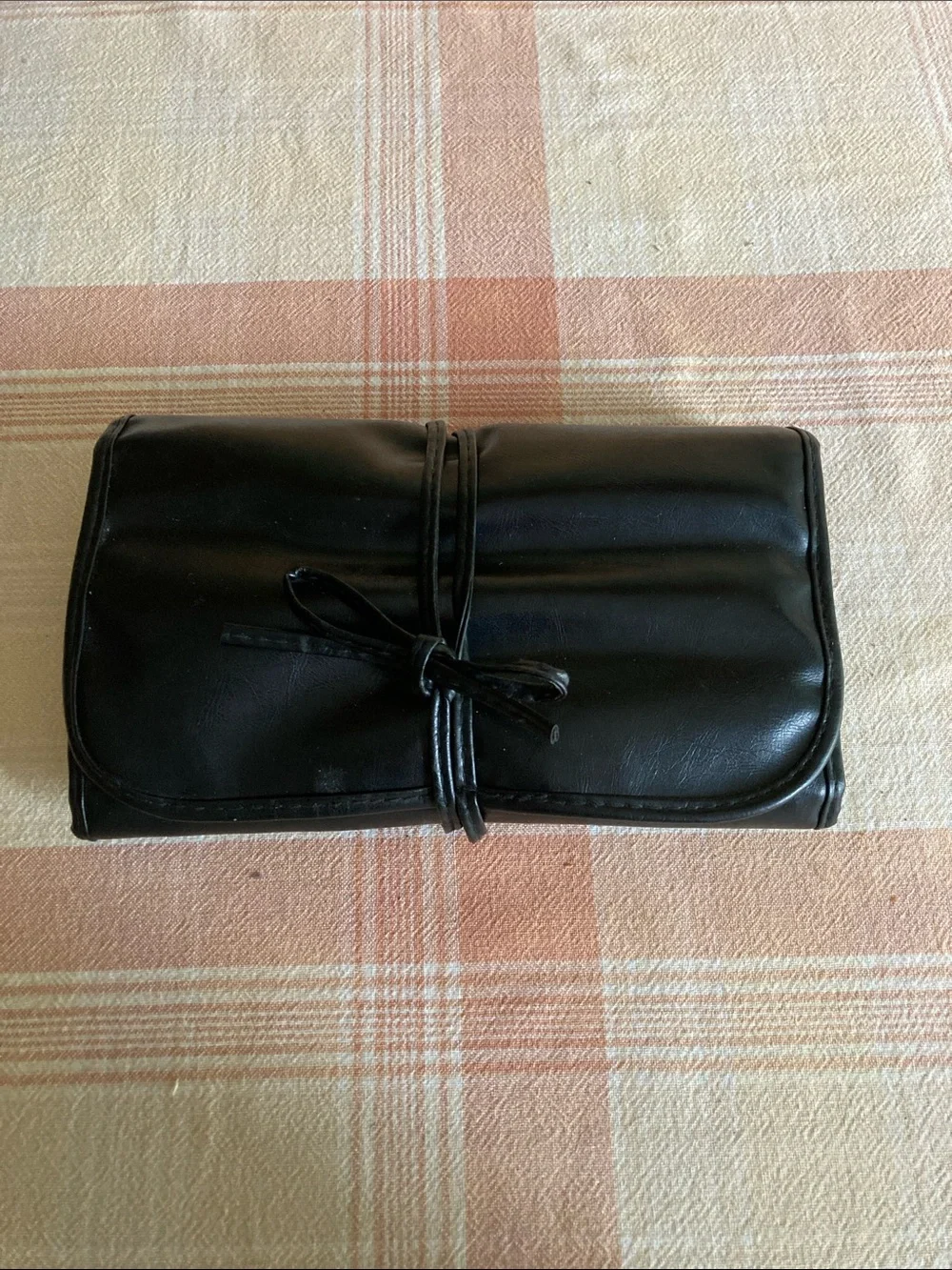 Black Roll-Up Makeup Brush Holder with 24 brushes
